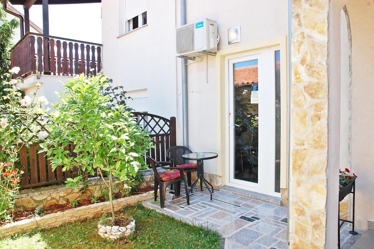 Apartman Meghan Pula Exterior photo