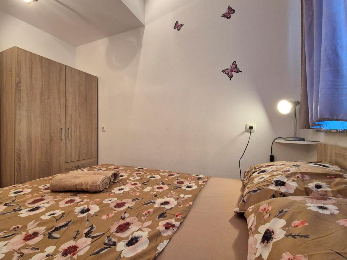 Apartman Meghan Pula Exterior photo